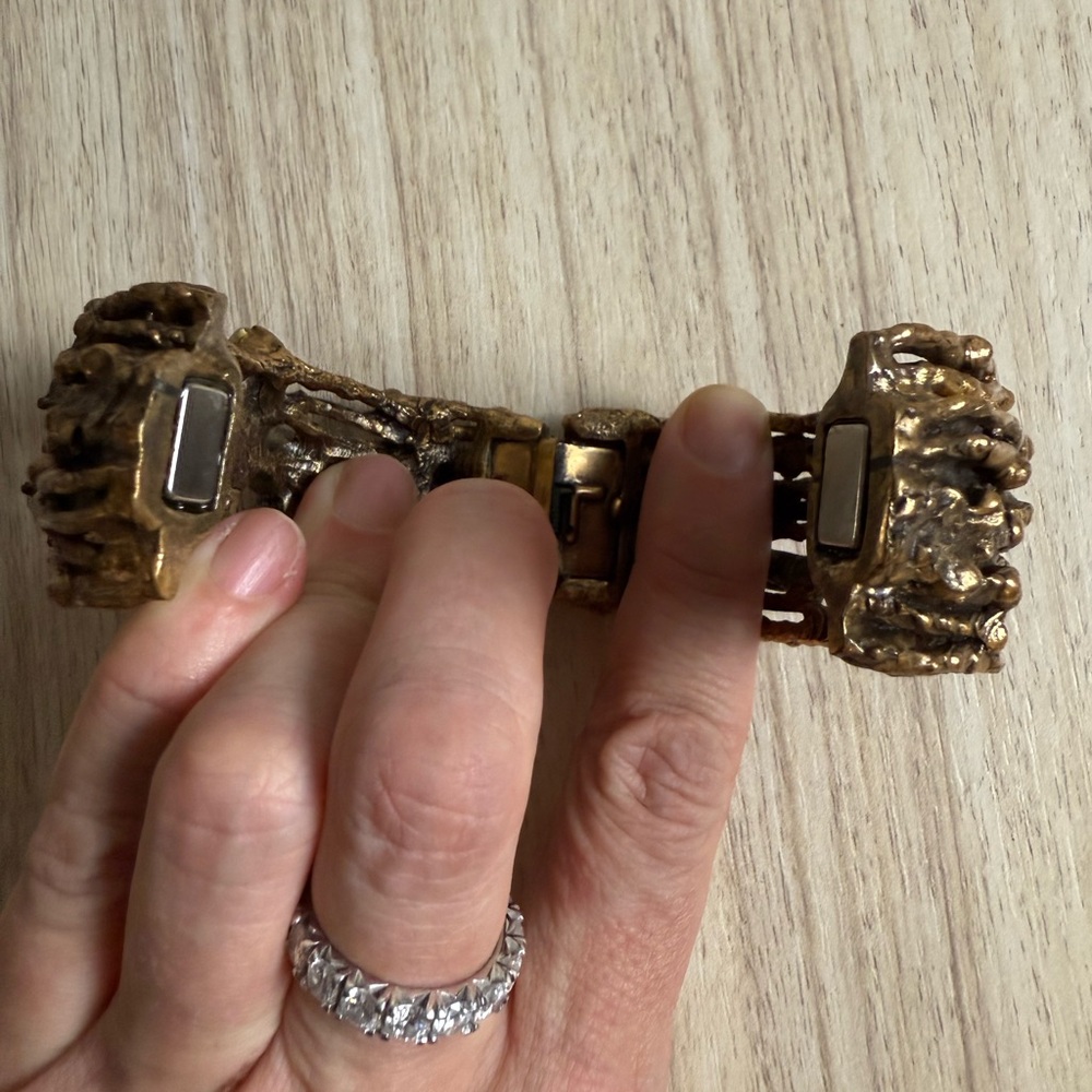 *Rare* Vintage Oscar De La Renta - Brutalist-style Cuff - Picture 6 of 8
